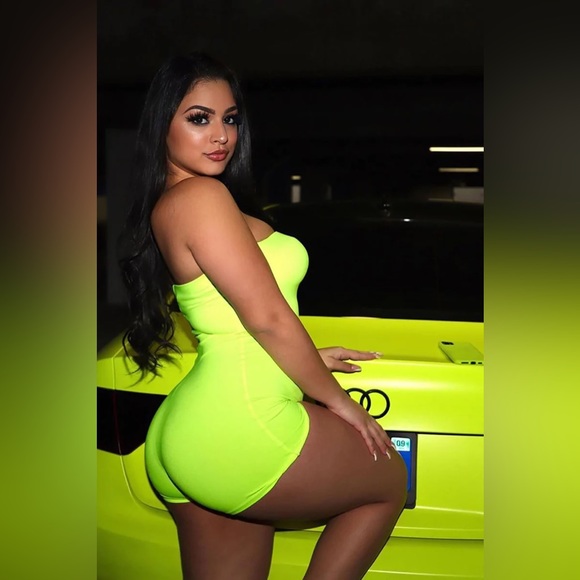 Fashion nova neon romper - Picture 3 of 6